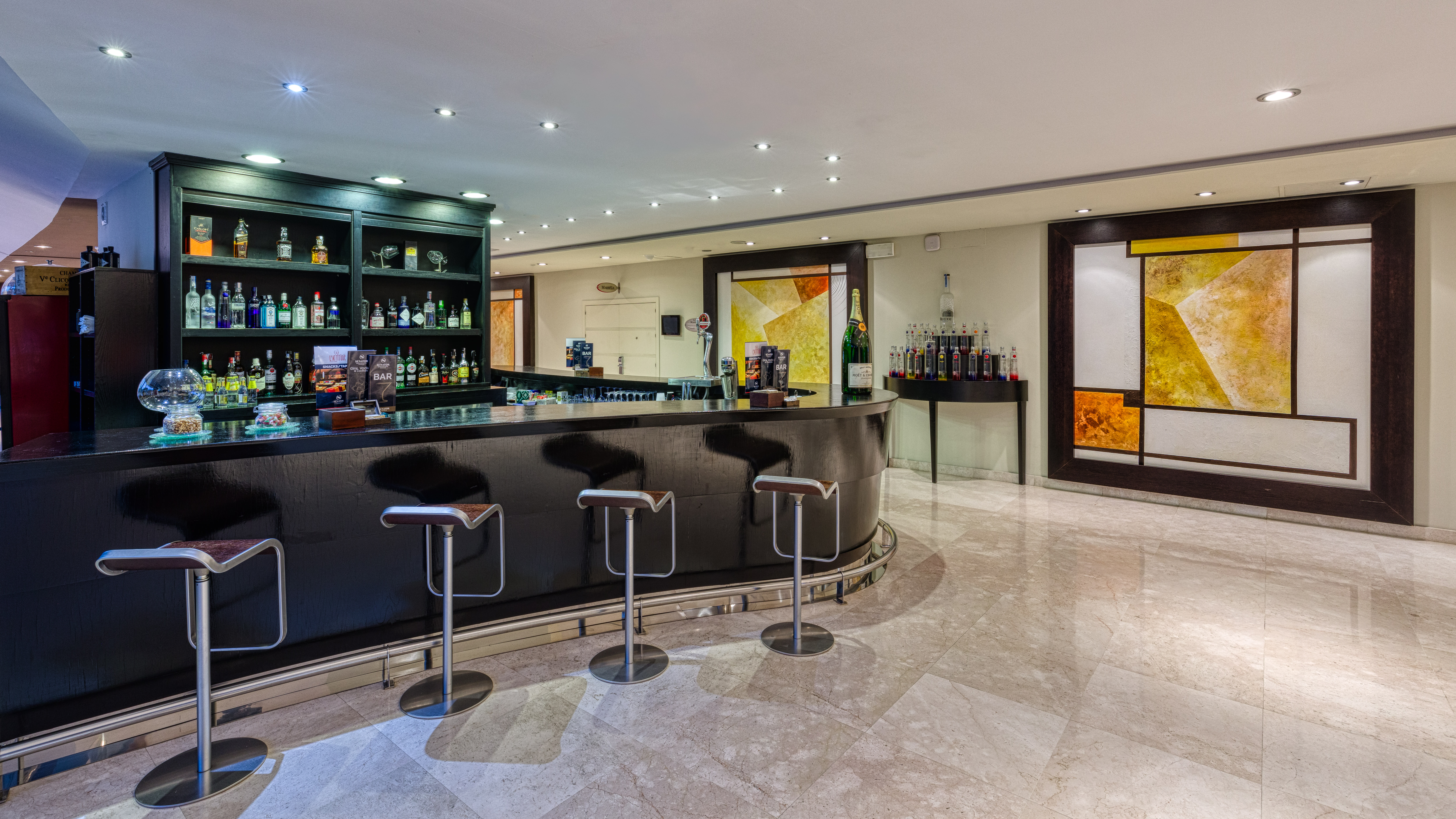 003_alta_senatorbanus Piano Bar.jpg